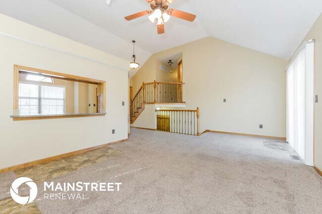 Building Photo - 118 W Laredo Trail