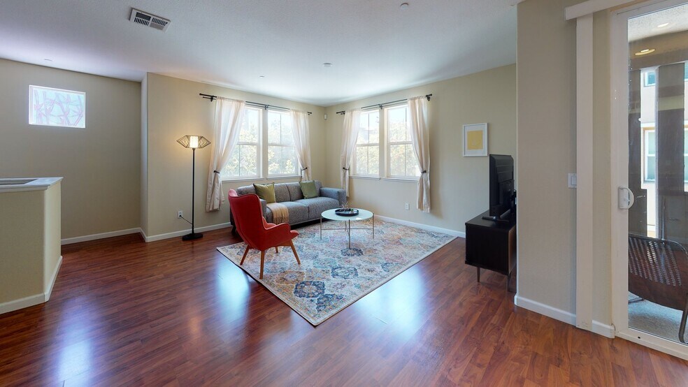 725 Modern Ice Dr