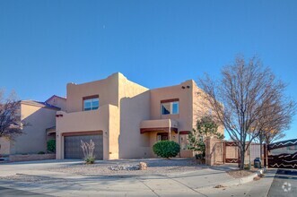 Building Photo - 6800 Glenlochy Way NE