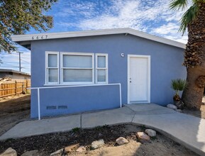 Building Photo - 6667 Desert Queen Ave