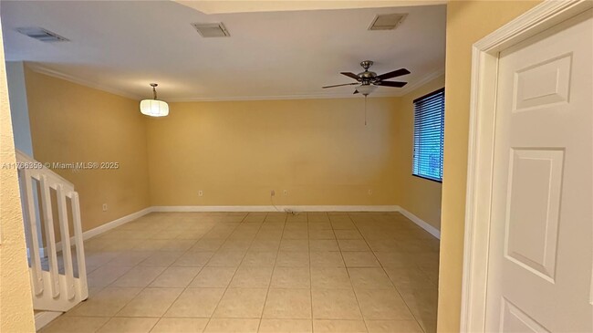 Building Photo - 6543 Hidden Cove Dr