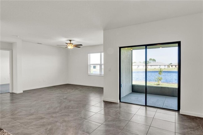 Foto del edificio - 5076 Marble St