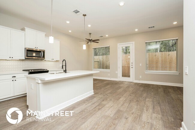 Foto del edificio - 5117 Royal Heath Dr