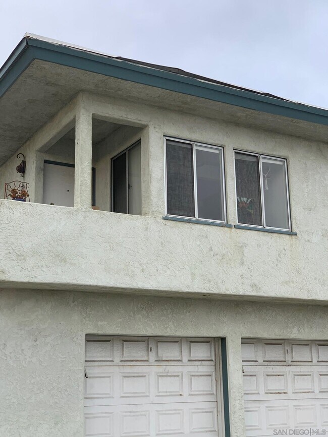 Building Photo - 1429 Sunset Cliffs Blvd