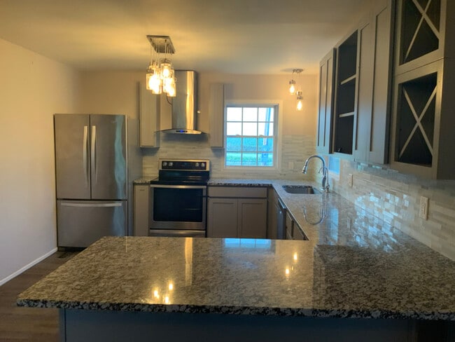 Building Photo - 1900 Van Meter Ave