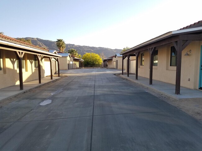 Building Photo - 6628 National Park Dr