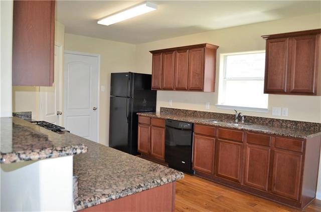Building Photo - 2037 Fairview Dr