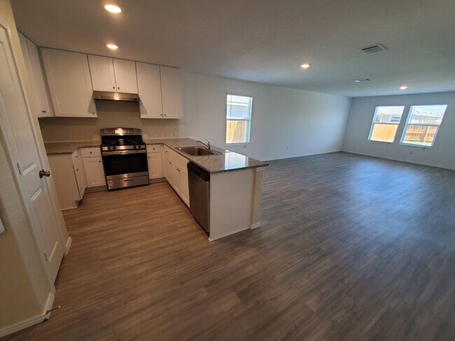 Foto del edificio - 31664 Meander Ln