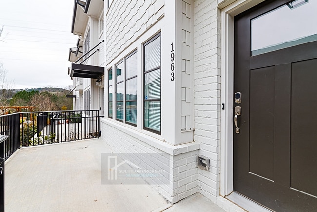 Photo - 1963 Summit Trace Cir NW House