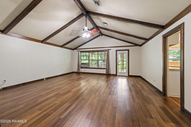 Building Photo - 140 Orangewood Dr