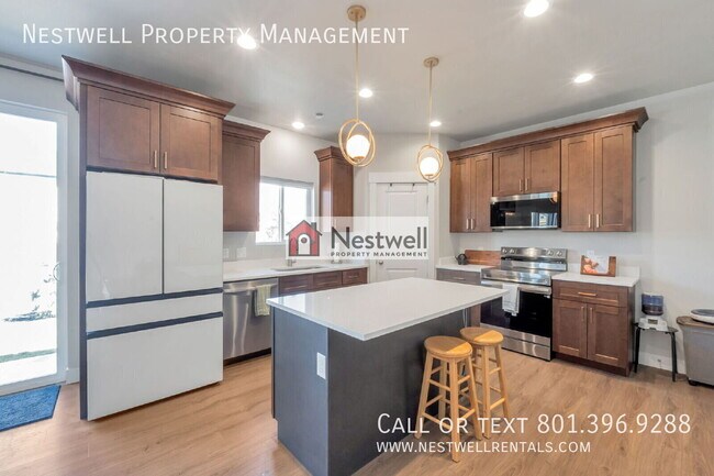 Building Photo - 5444 Orville St