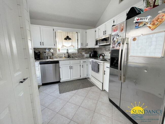 Building Photo - Nice 3 Bedroom Home in Fort Walton Beach