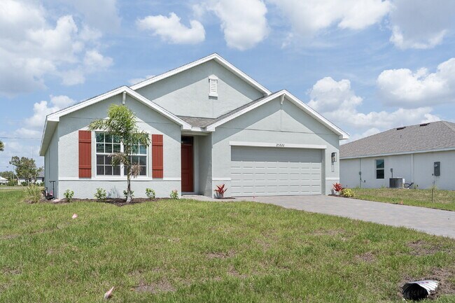 Foto del edificio - "Spacious 4-Bedroom Gem with 2 Full Baths in Charming Punta Gorda Oasis!"