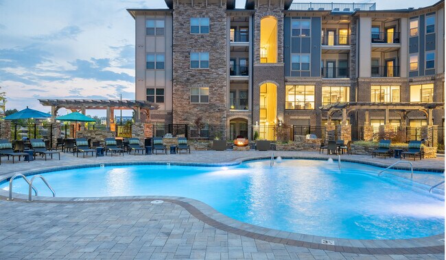 Building Photo - Brizo Apartments