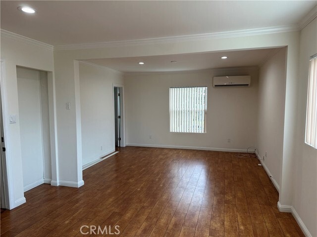 Building Photo - 663 Ivy St