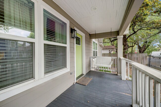 Building Photo - 4801 Avenue H