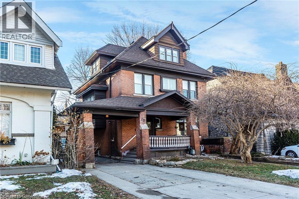Primary Photo - 70 St Clair Ave