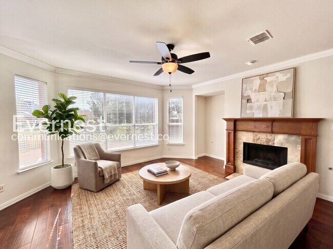 Foto del edificio - 6458 Riverside Dr