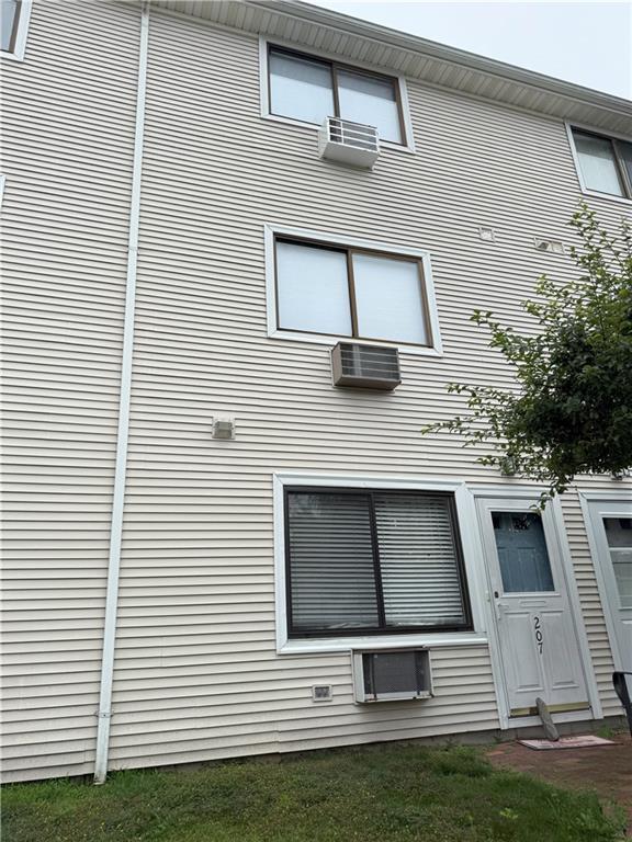 Foto del edificio - 66 Girard Ave
