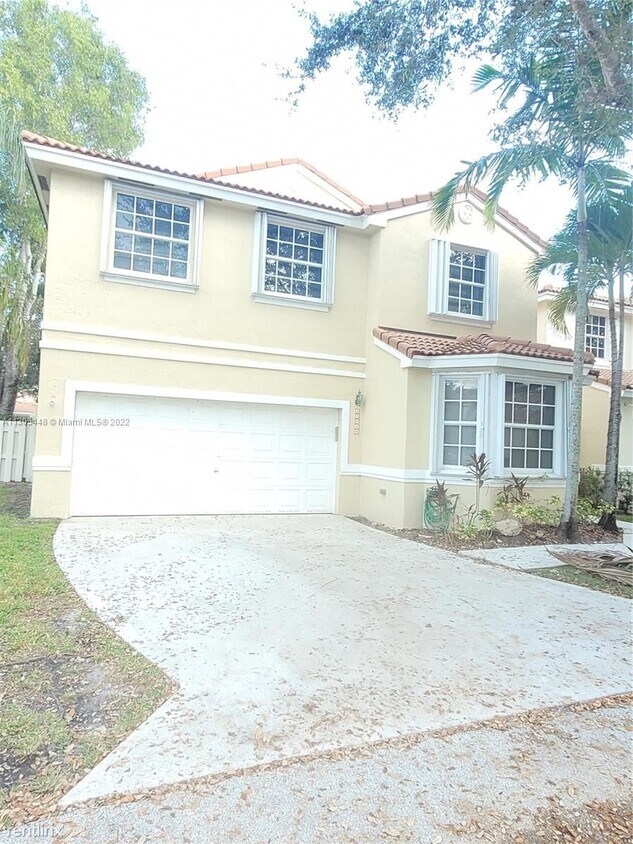 Primary Photo - 5 br, 3.5 bath House - 15039 SW 51st St