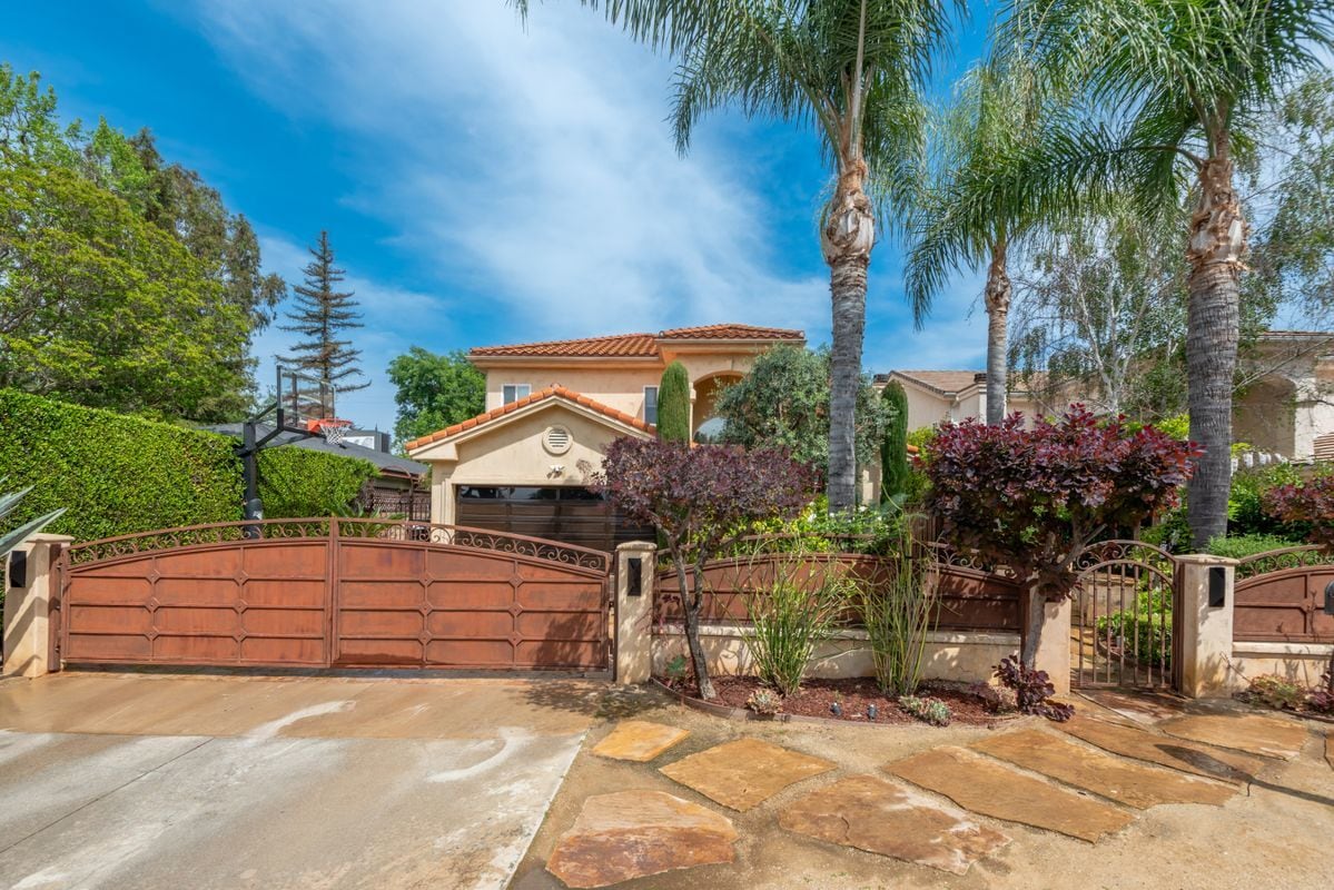 Foto principal - 4724 Noble Ave
