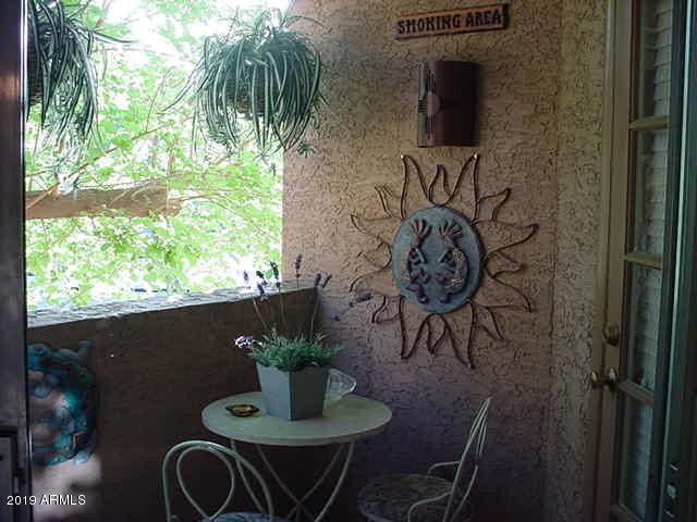 Foto del edificio - 7494 E Earll Dr