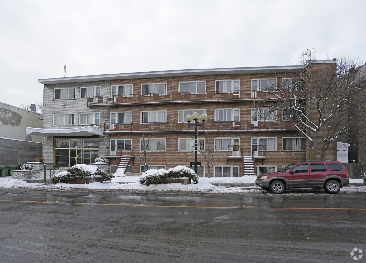 Photo du bâtiment - 4033 Rue Masson