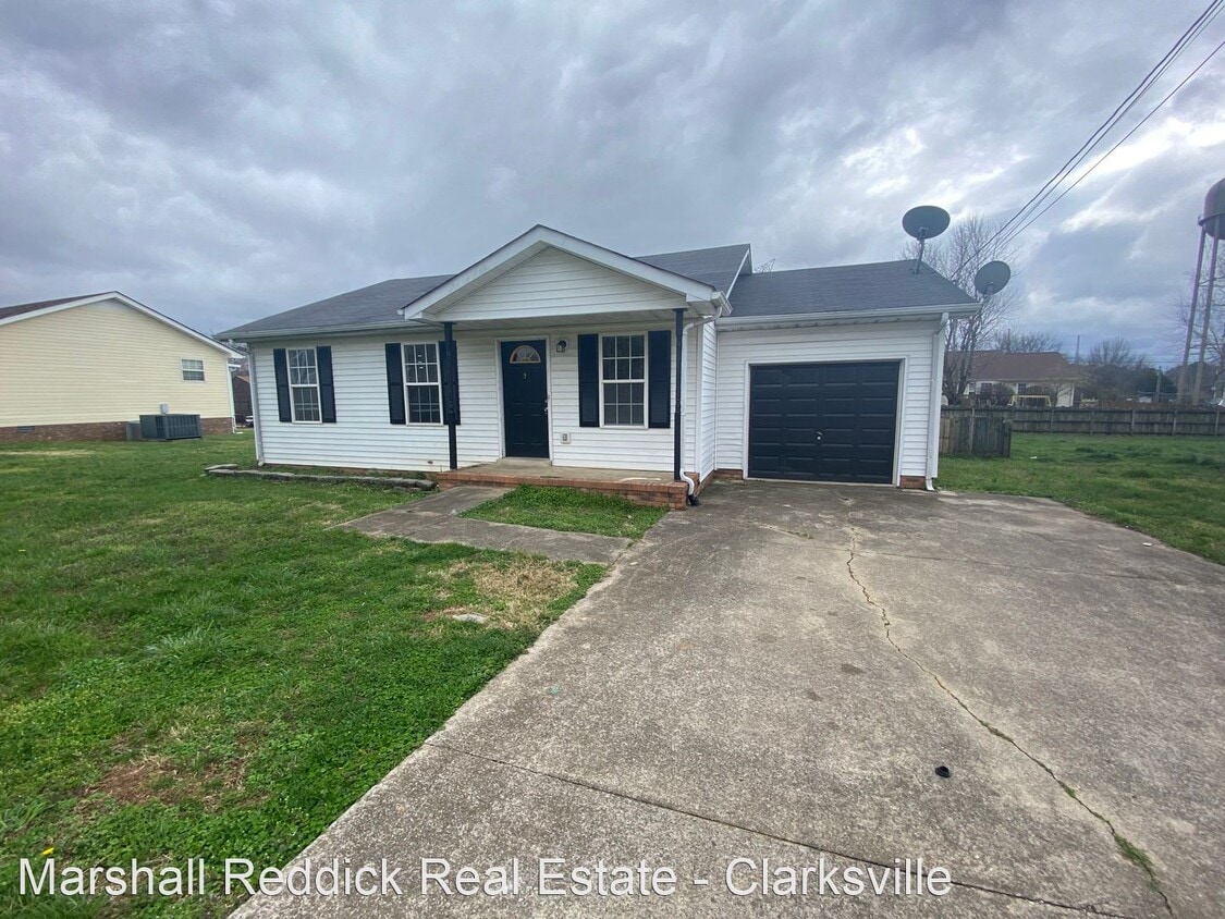 3 br, 2 bath House 708 Carbondale House Rental in Oak Grove, KY