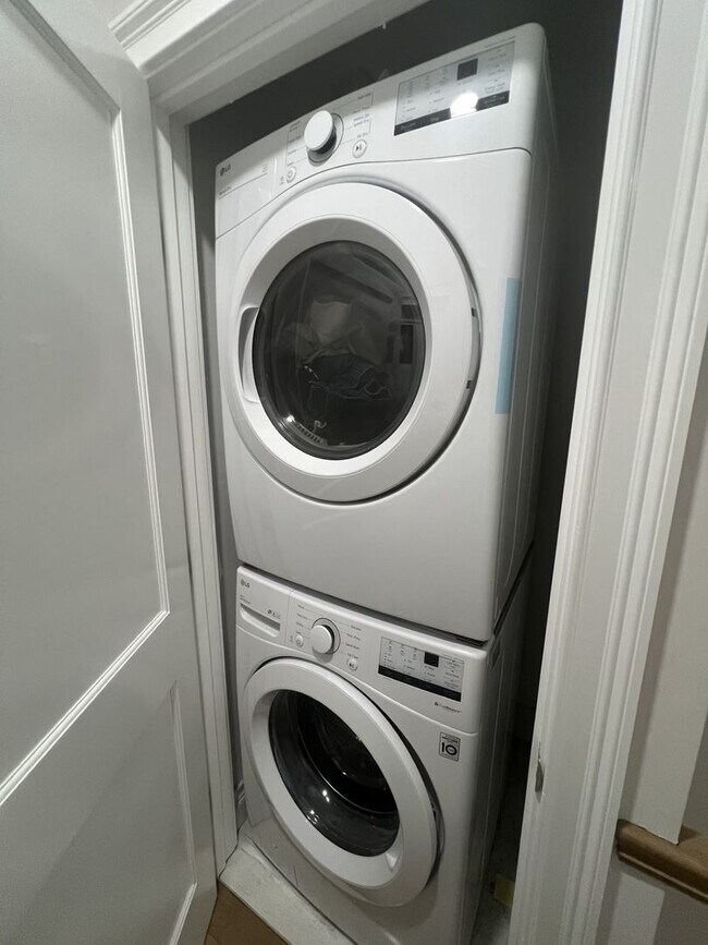 Foto del edificio - Great Value Brighton 4bed/2bath -Landlord ...