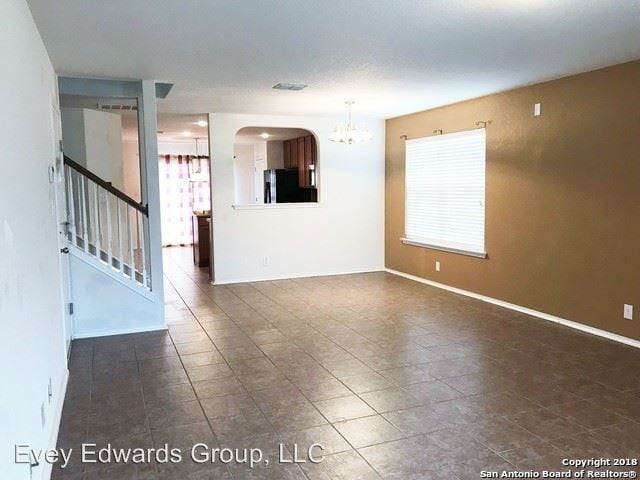 Building Photo - 4 br, 3.5 bath House - 523 Red Quill Nest