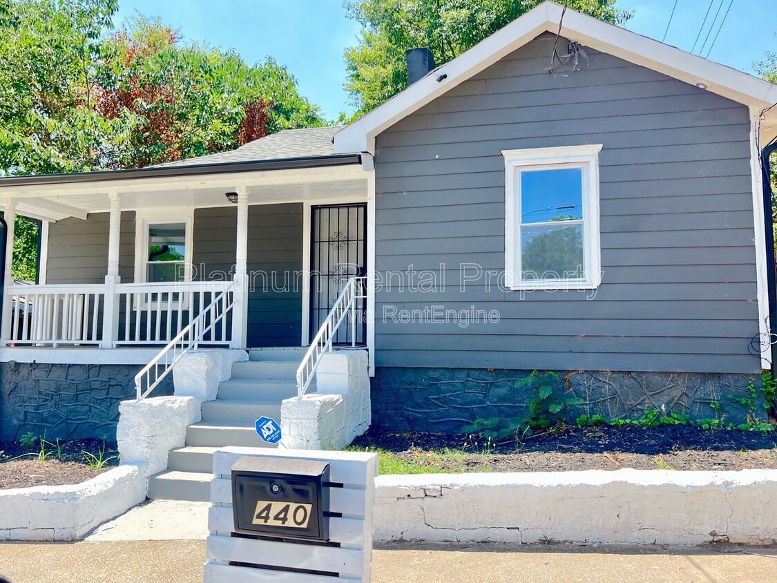 Photo - 440 Roy St Sw