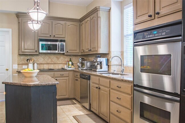 Building Photo - 4504 Narrow Brook Dr