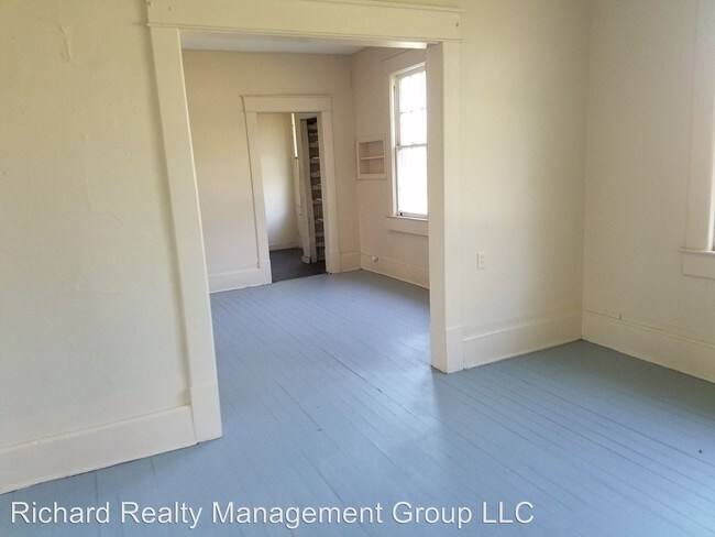 Building Photo - 2675 Sidney Ave