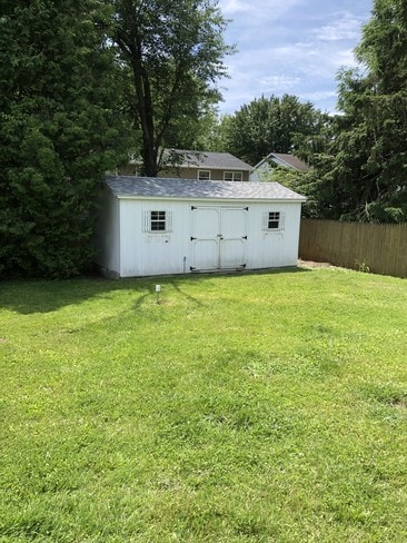 Building Photo - 144 Seeley St