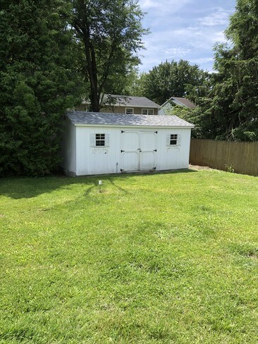 Foto del edificio - 144 Seeley St