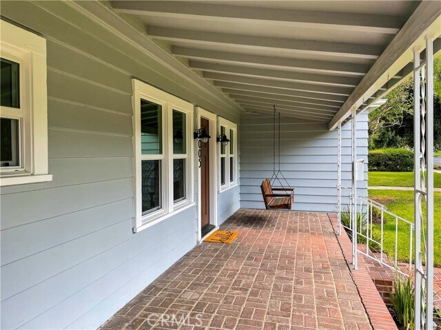 Foto del edificio - 1005 E Colton Ave