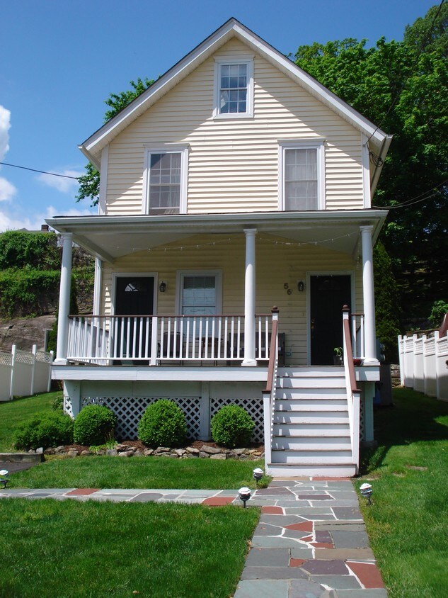 Primary Photo - 56 Oakridge St