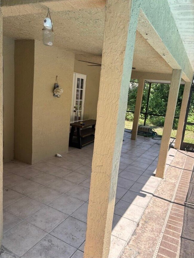 Foto del edificio - 2265 SW Edison Cir