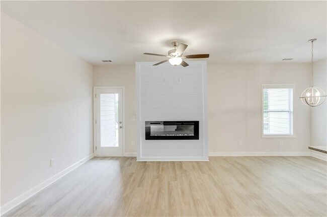 Foto del edificio - 6408 Pine St