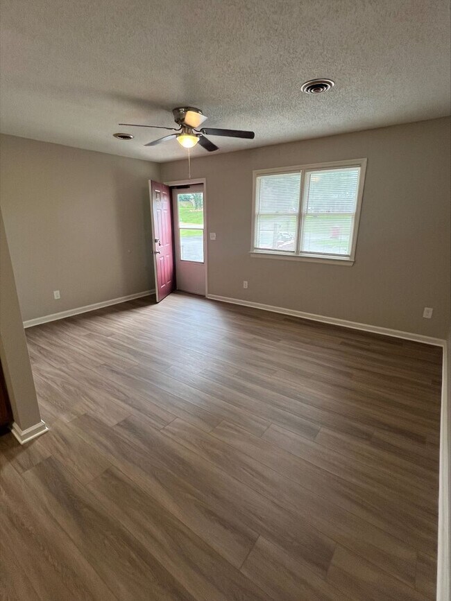 Foto del edificio - Move in Ready! Cozy & Modern 1-Bedroom Haven
