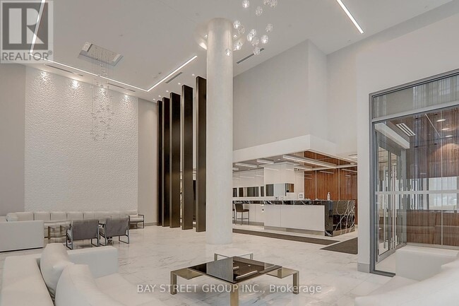 Photo du bâtiment - 32 Forest Manor Rd