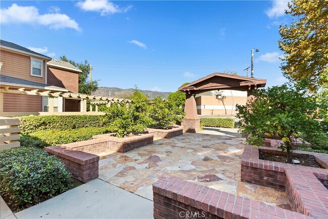 Entryway backside - 335 S Glendora Ave