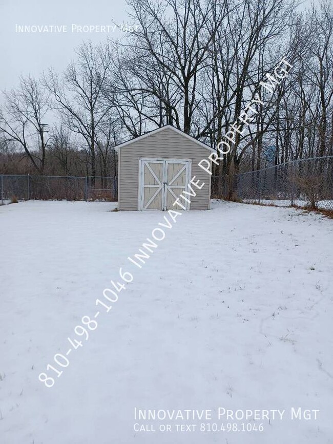 Building Photo - Beautiful remodeled 2 bedroom 1.5 bath Sid...