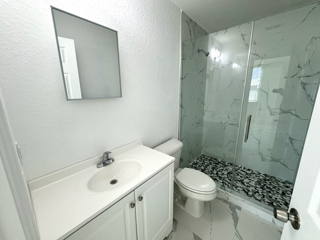 Foto del edificio - 746 SW 8th Terrace