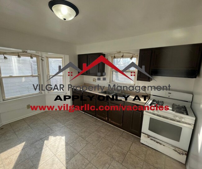 Building Photo - 3.5 beds, 1 bath, 2 story home in Gary, IN