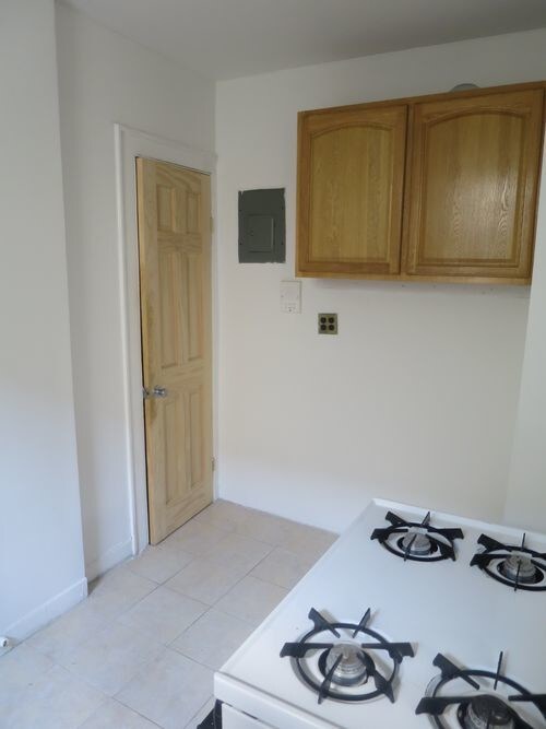 Building Photo - 2143 27th St