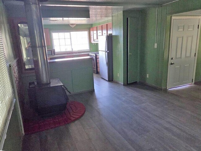 Foto del edificio - 9857 Avenal St