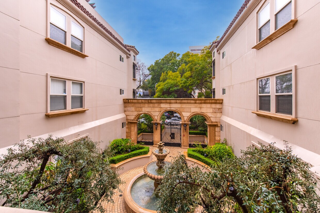 Foto principal - 1658 Camden Ave