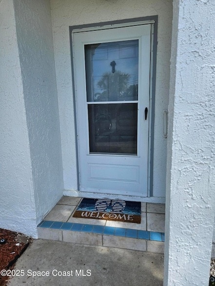 Foto del edificio - 136 Beach Park Ln