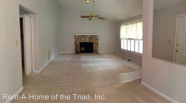 Foto del edificio - 2138 Alamance Church Rd